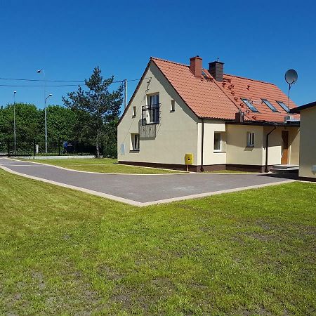 Dom Wakacyjny Na Sielskiej Villa ออลชติน ภายนอก รูปภาพ
